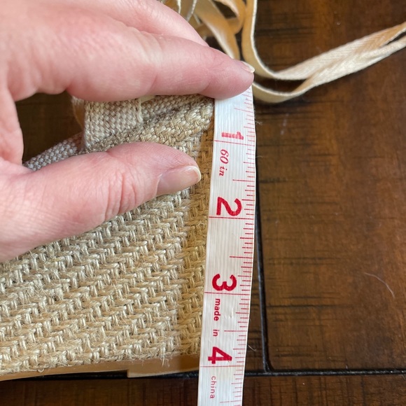 KELLY & KATIE Metallic Wrap Wedge Sandals, size 8.5 - Picture 5 of 7